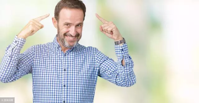 老年人常忘事?醫生介紹,艾灸這3穴,簡單有效提高記憶力!