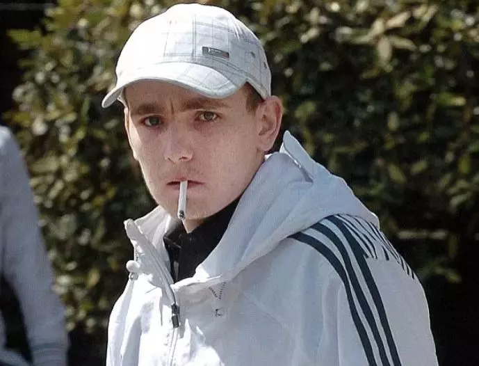 她被親哥哥強迫12歲成為英國「史上最年幼產婦」!經過12年,如今的模樣讓人看了想哭!