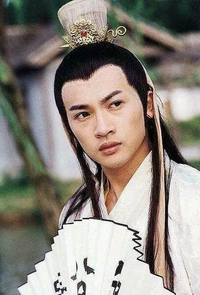45歲蘇有朋老了,47陳誌朋老了,48吳奇隆老了,44的他卻好似23歲!