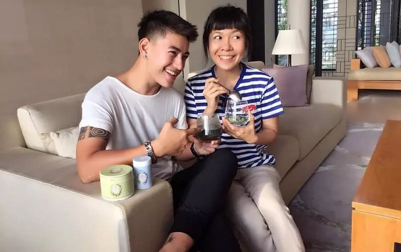 這名來自泰國「全球最帥的女歌手」首次裸露上半身,網友大飽眼福表示驚喜與害羞!