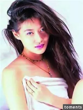 她17歲失身,孩子才半歲就自殺身亡!如今她「兒子」長大了,模樣超帥!沒想到竟跟演藝圈的「某人」超像!