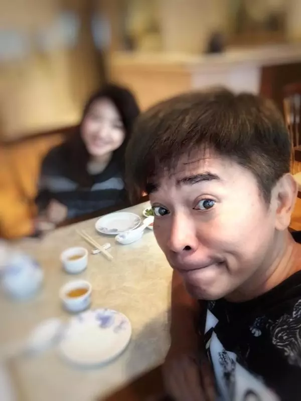 吳宗憲「二女兒正面照」終於曝光!25歲當總經理,還精通5、6國語言...網友驚呼:原來是學霸!