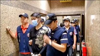 竹聯幫小弟決定「為愛脫離黑幫」!大哥得知後用刀架頸:「你以為說走就能走?」最後他的下場...