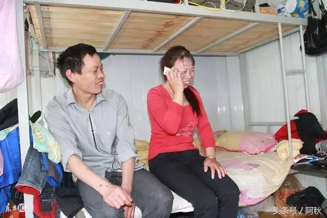 我帶著女兒再嫁,丈夫每天非要親自哄女兒睡,當我打開衣櫃,我嚇傻了!