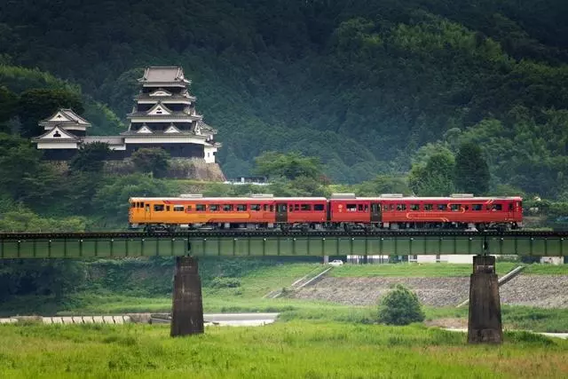 日本旅遊攻略丨四國秘境之旅,從坐火車開始