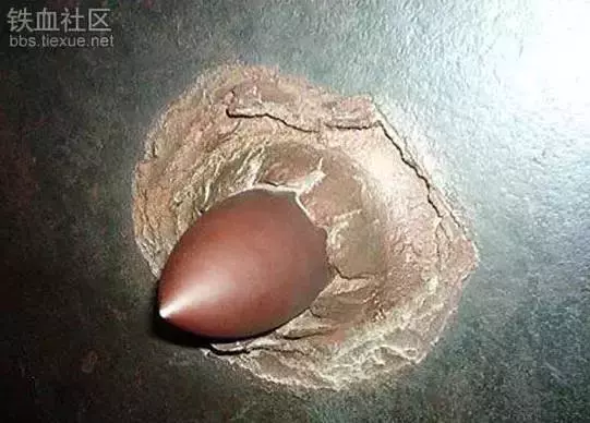 威力太驚人,一組圖讓你看懂穿甲彈是怎樣穿透護甲的?