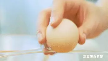 這個蛋糕美到炸裂!情人節有沒有情人都得吃它!