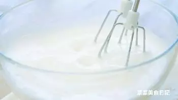 這個蛋糕美到炸裂!情人節有沒有情人都得吃它!