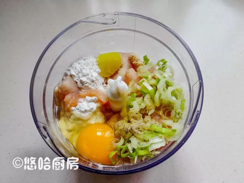 雞胸肉這樣處理,軟嫩滑爽,出鍋就能吃一盤,孩子吃了個子躥得快