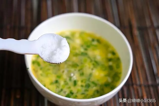 燉雞蛋羹只要掌握小竅門了,想失敗都很難,學會了做給最愛的人吃