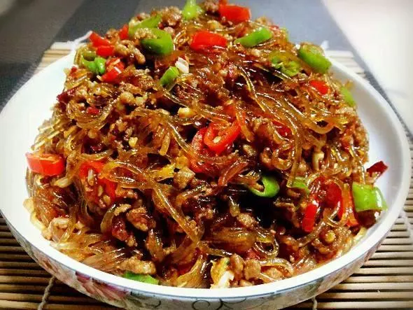 幾十種好吃到尖叫的家常小炒,三碗米飯都不夠吃,真是太美味了