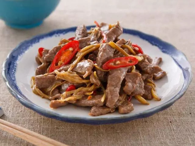 幾十種好吃到尖叫的家常小炒,三碗米飯都不夠吃,真是太美味了