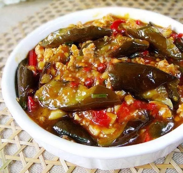 幾十種好吃到尖叫的家常小炒,三碗米飯都不夠吃,真是太美味了