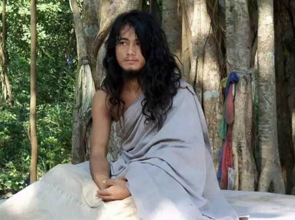 禪修少年「不吃不喝不拉」10個月,火燒全身竟毫髮無傷,修行結束他說出「末日預言」震驚全世界!