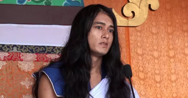 禪修少年「不吃不喝不拉」10個月,火燒全身竟毫髮無傷,修行結束他說出「末日預言」震驚全世界!