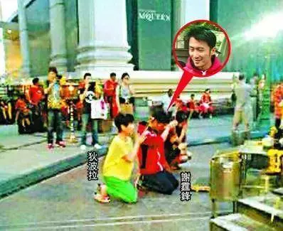 聲稱賭王家人付500萬點七星燈續命被拒絕,這位風水大師的來頭真不小,還留一句:他會走