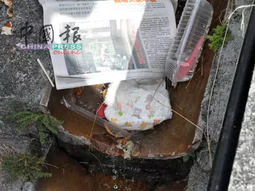 天公壇乞丐大隊離開了,滿地垃圾苦了清潔工