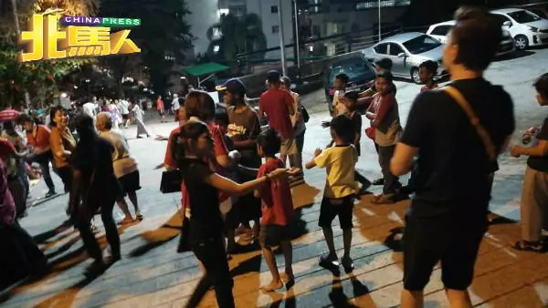 天公壇乞丐大隊離開了,滿地垃圾苦了清潔工
