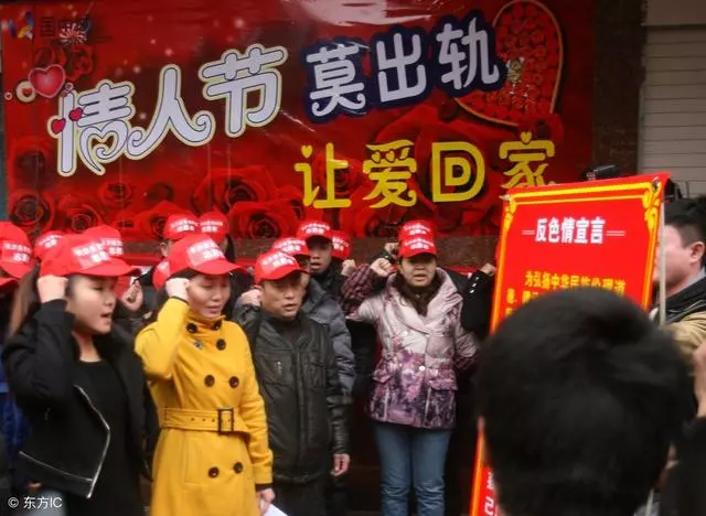 男人如果有這幾個行為,女人就要小心了!
