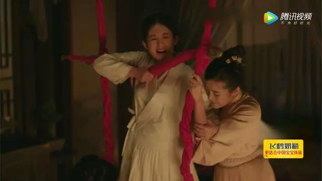 趙麗穎「站著生孩子」引熱議,得知原因後佩服古代人的智慧!觀眾讃她演得太好了!