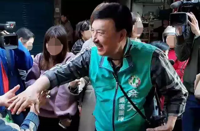 賠光5棟房!余天「財產申報金額曝光」錢只剩一點點,感慨喊「真的窮到盡頭」造勢晚會都辦不成!