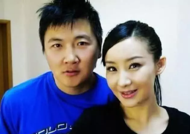 汪峰前妻,李連傑前妻,謝霆鋒前妻,沒想到他的前妻最漂亮!