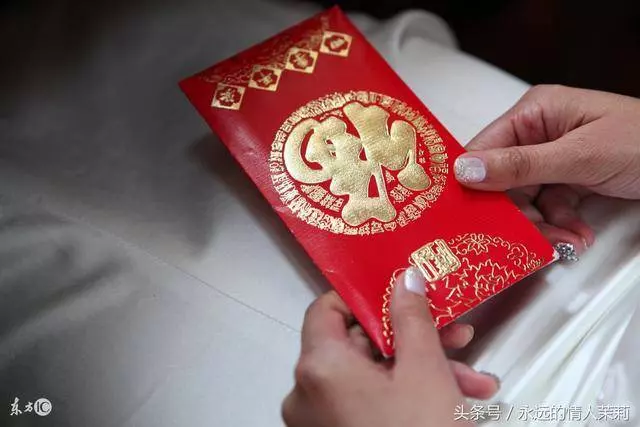 妻子懷不上孩子,我對她不離不棄,回鄉下遇見一拾荒老人,我決定離婚