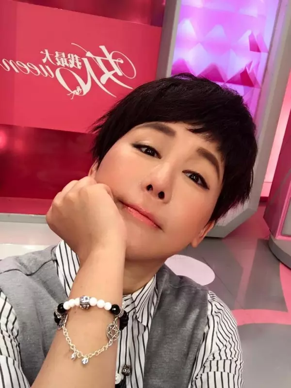 時尚教主藍心湄53歲「身材超逆天」! 曝飲食妙招「就靠2個字」 籲年輕人多打拚:50歲吃苦才叫苦