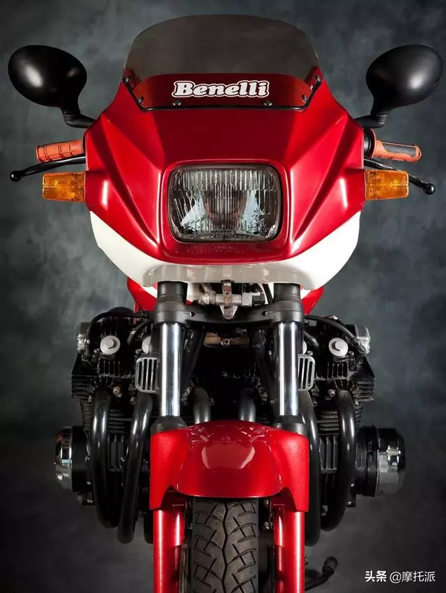 世界上首款量產6缸摩托車——Benelli 750 & 900 Sei