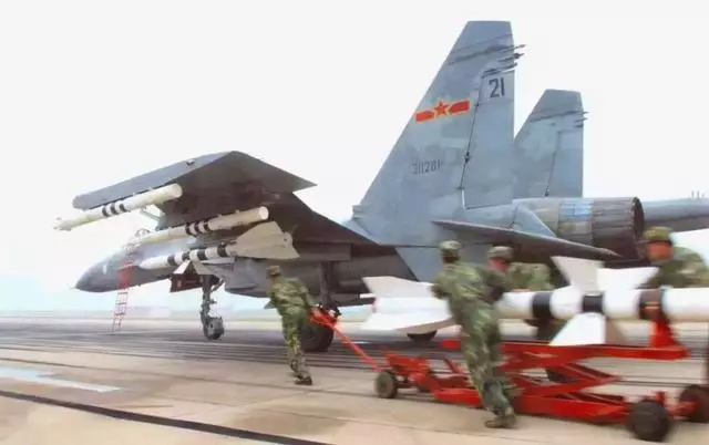 國產重型戰機為何不出口?有三大原因,其中一個和俄羅斯有關