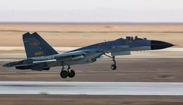 國產重型戰機為何不出口?有三大原因,其中一個和俄羅斯有關