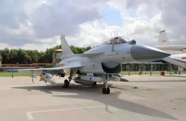 國產重型戰機為何不出口?有三大原因,其中一個和俄羅斯有關