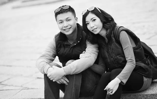 我嫁一個二婚老公,結婚典禮上婆婆叫我一聲,母親氣得拉著我就走
