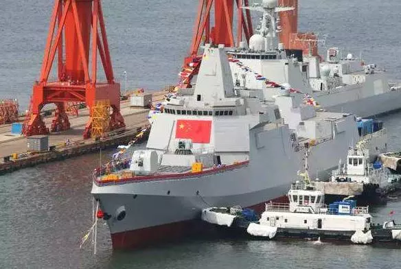 055驅逐艦單艦防空性能有多強?專家:能頂2艘052D或者4艘伯克級