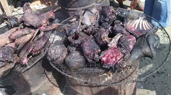 正妹以為嫁給有錢的黑人後就能舒服過日子,沒想到嫁過去後每天吃這些黑色巨物!讓她崩潰到哭著想回家!!