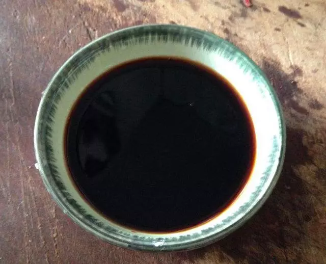 只需要3分鐘教你做一道筋道不粘的蔥油拌麵,家人吃了一碗又一碗,真香
