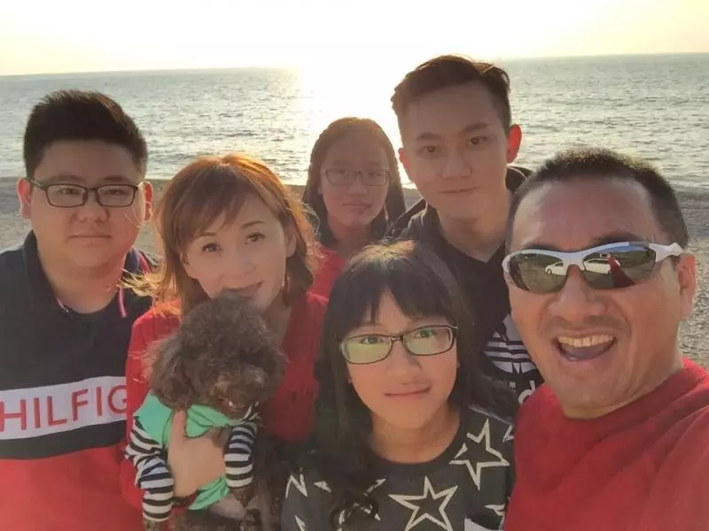 為婚姻盡心盡力,前妻卻出軌!民雄花2年走出失婚陰霾,如今再婚單親媽,一家6口超甜蜜!
