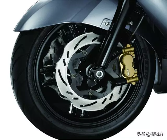 400CC級別的兩款台灣品牌大型踏板車的全方位解析