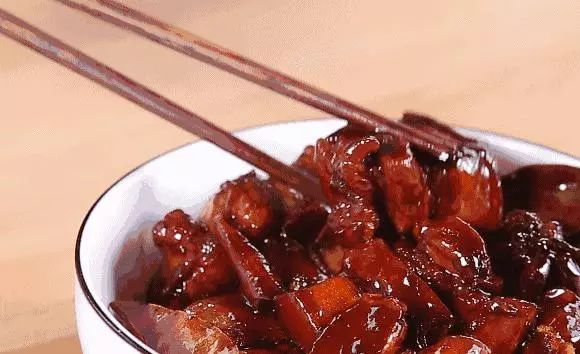 醫生提醒:想要永遠年輕,少碰這種食物,減緩身體衰老速度!