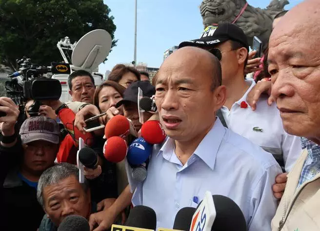 呼叫韓市長!來看看高雄週二下午兩點竟成這模樣
