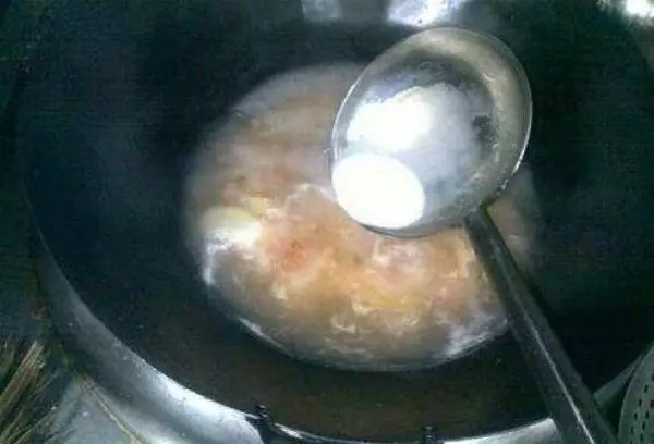少在外面吃飯,看完一位廚師冒死拍攝的圖片後,你絕對會感謝我的!