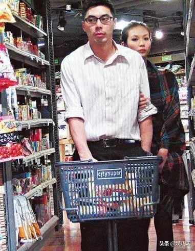 不再做龍套要做闊太,TVB第一美女狠搶楊秀惠男友,正式入駐豪宅