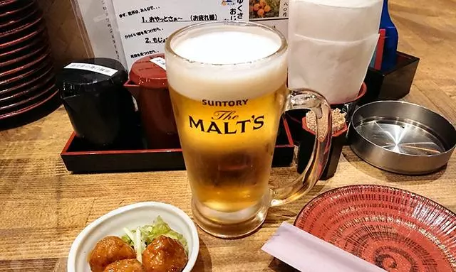 「先來點啤酒!」 為什麼許多國人到日本旅遊時吃飯要先喝啤酒?