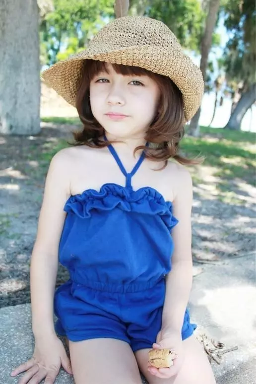 這對「全球最正雙胞胎」小時候是萌系美少女 長大後變成「男孩們的夢中情人」!