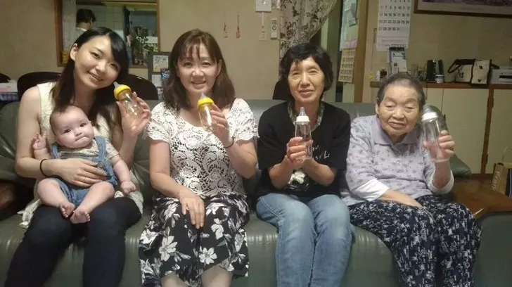 蠍子媽媽帶寶寶趴趴走 15張「沒事可以看一看」的奇趣照片 -