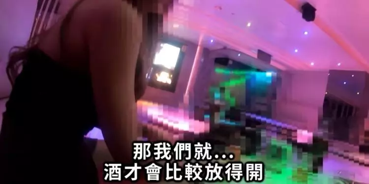 網紅挑戰不帶錢上酒店…下秒一堆黑道兄弟衝出 場面火爆!超展開:網友全傻了