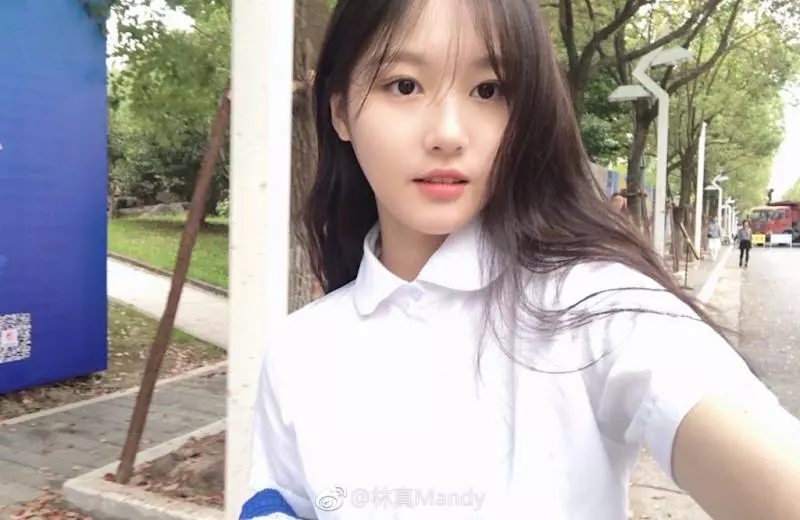 地鐵巧遇初戀女友!仙氣女爆紅 本人狀況外傻問發生啥事