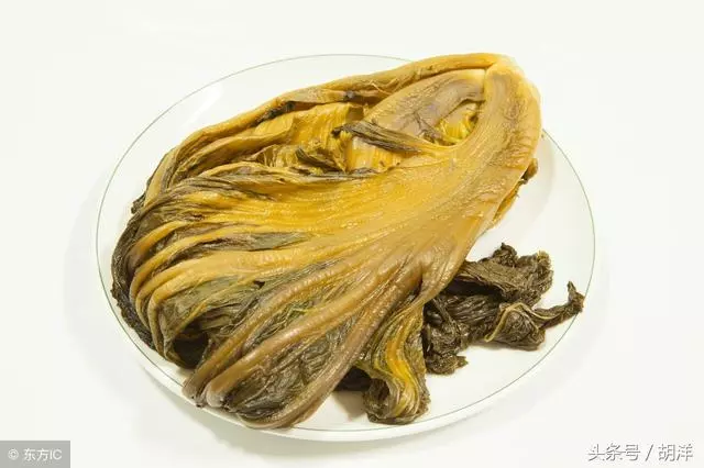 醫生苦勸:這4類食物,肺癌患者一口別碰,吃了反而加重病情!
