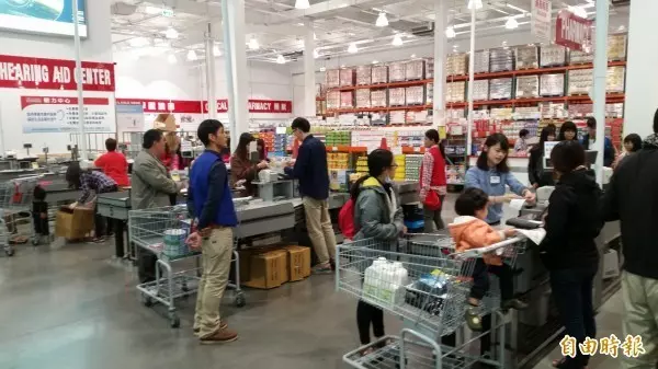 硬著頭皮賣!好市多烤雞「每年虧損8億」堅持不漲價 專家點出「救了整間賣場」非賣不可