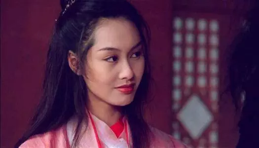 邱淑貞女兒已是很漂亮了,沒想到看到朱茵女兒,網友:簡直就是小朱茵!